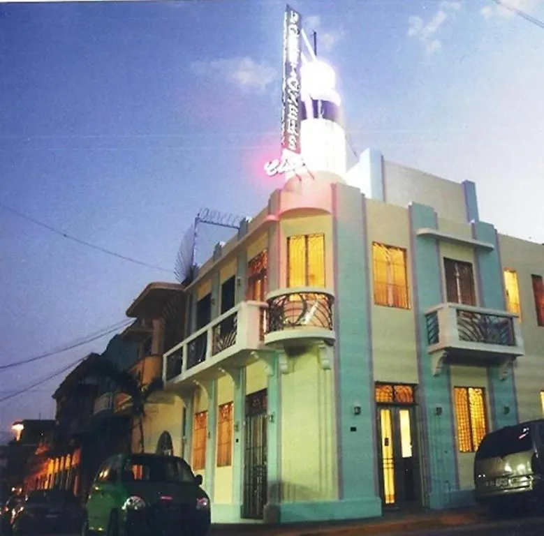 Foreigner'S Club Hotel Santo Domingo 0*,