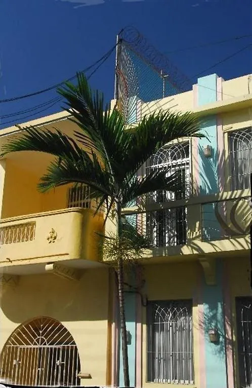 Apartment Foreigner'S Club Hotel Santo Domingo